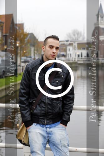 Weesp 4 december 2014
Robbie Hasselt wordt geinterviewd door Edwin Bredius. Robbie heeft dates gehad met Onno Hoes en deze gefilmd.