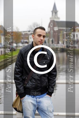 Weesp 4 december 2014
Robbie Hasselt wordt geinterviewd door Edwin Bredius. Robbie heeft dates gehad met Onno Hoes en deze gefilmd.