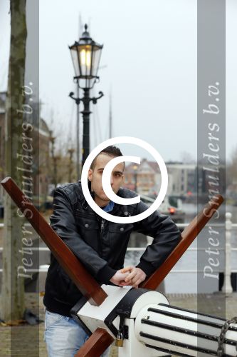 Weesp 4 december 2014
Robbie Hasselt wordt geinterviewd door Edwin Bredius. Robbie heeft dates gehad met Onno Hoes en deze gefilmd.