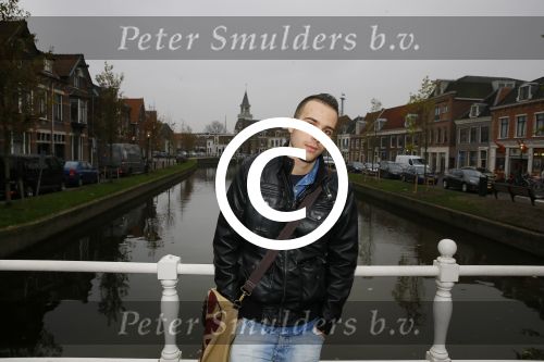 Weesp 4 december 2014
Robbie Hasselt wordt geinterviewd door Edwin Bredius. Robbie heeft dates gehad met Onno Hoes en deze gefilmd.