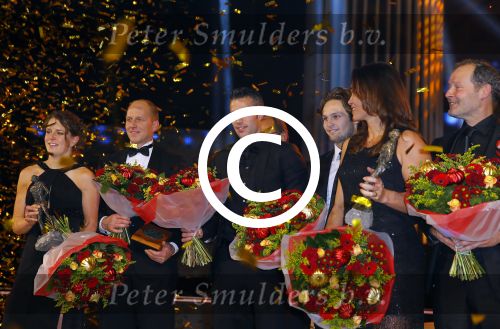 Amsterdam 16 december 2014
Sportman van het jaar verkiezing in de RAI.
Robin v Persie met zijn vrouw Bouchra en zijn moeder en opa