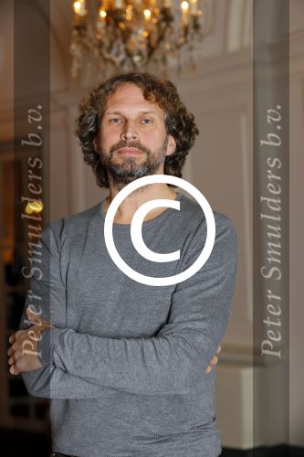Amsterdam 28 november 2014
Persviewing RTL4 programma Het Orkest van Nederland, Tania Kross, dirigent en juryvoorzitter Jan Willem de Vriend, musicus/dj Ronald Molendijk, pianist Wibi Soerjadi en violiste Simone Lamsma