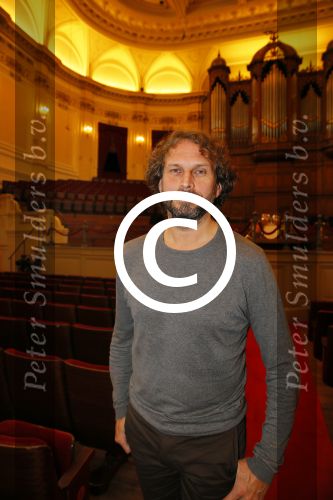 Amsterdam 28 november 2014
Persviewing RTL4 programma Het Orkest van Nederland, Tania Kross, dirigent en juryvoorzitter Jan Willem de Vriend, musicus/dj Ronald Molendijk, pianist Wibi Soerjadi en violiste Simone Lamsma