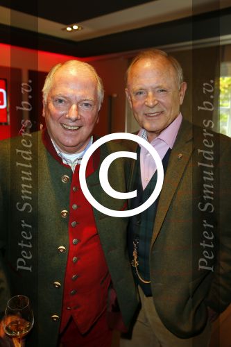 Vaassen 9 november 2014
Presentatie nieuwe produktlijn Aad Ouborg Bourgini genaamd. De presentatie is in restaurant de Leest van Jacob Jan Boerma. Ronnie Tober en Jan Jochems