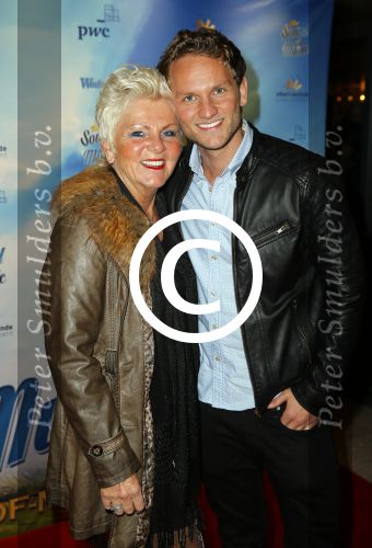Den Bosch 23 november 2014
Premiere Sound of music in de parade in Den Bosch.
Roy v iersel met moeder