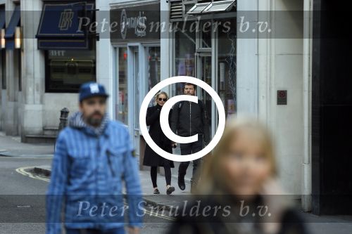 Londen 14 december 2014
Sam Worthington met zijn zwangere vriendin Lara Bingle in Londen