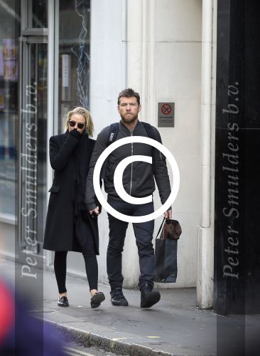 Londen 14 december 2014
Sam Worthington met zijn zwangere vriendin Lara Bingle in Londen