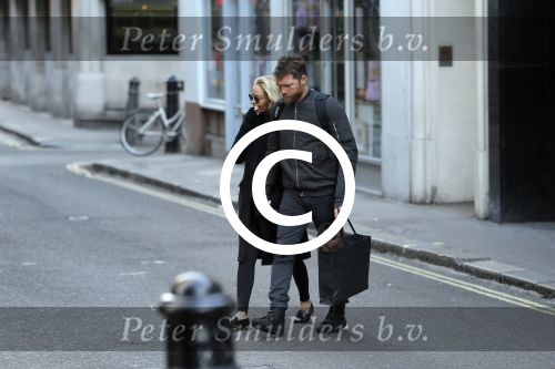 Londen 14 december 2014
Sam Worthington met zijn zwangere vriendin Lara Bingle in Londen