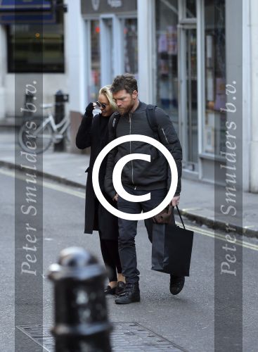 Londen 14 december 2014
Sam Worthington met zijn zwangere vriendin Lara Bingle in Londen
