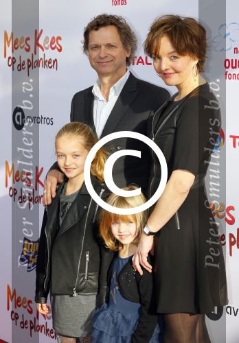 Amsterdam 22 november 2014
Premiere Mees Kees in carre met in de hoofdrollen Willem Voogd Sanne Wallis de Vries  Felix Osinga, en Brent Thomassen. Sanne Wallis de Vries met man en kinderen
