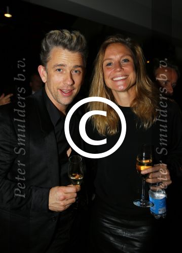 Amsterdam 1 december 2014
Premiere Gooische vrouwen 2 in het nieuwe de la mar met in de hoofdrollen Linda de Mol Lies Visschedijk Tjitske Reijdinga en Susan Visser. Waldemar Toornstra en Sophie Hilbrand