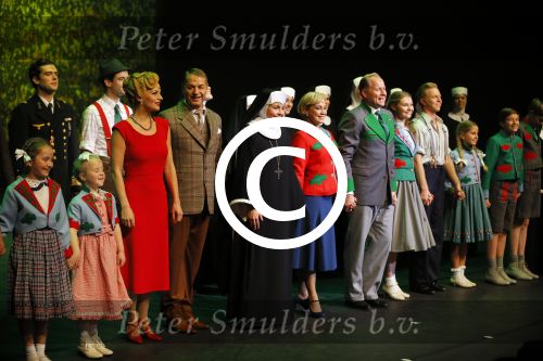 Den Bosch 23 november 2014
Premiere Sound of music in de parade in Den Bosch. 
De cast bestaat uit Anouk Maas Ad Knippels Maaike Widdershoven
Tony Neef Cindy Bell en  Vajen v d Bosch in de Albert Verlinde produktie.