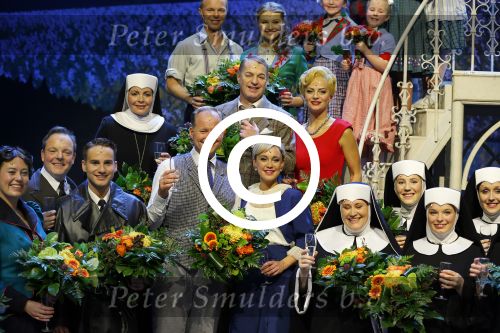 Den Bosch 23 november 2014
Premiere Sound of music in de parade in Den Bosch. 
De cast bestaat uit Anouk Maas Ad Knippels Maaike Widdershoven
Tony Neef Cindy Bell en  Vajen v d Bosch in de Albert Verlinde produktie.