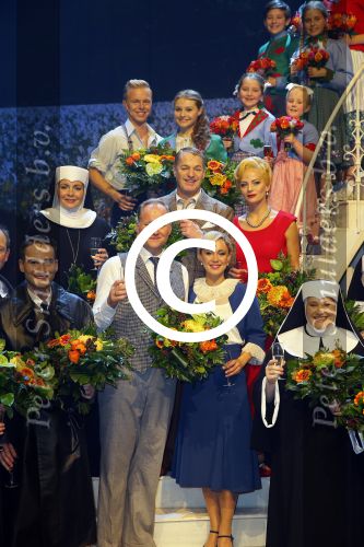 Den Bosch 23 november 2014
Premiere Sound of music in de parade in Den Bosch. 
De cast bestaat uit Anouk Maas Ad Knippels Maaike Widdershoven
Tony Neef Cindy Bell en  Vajen v d Bosch in de Albert Verlinde produktie.