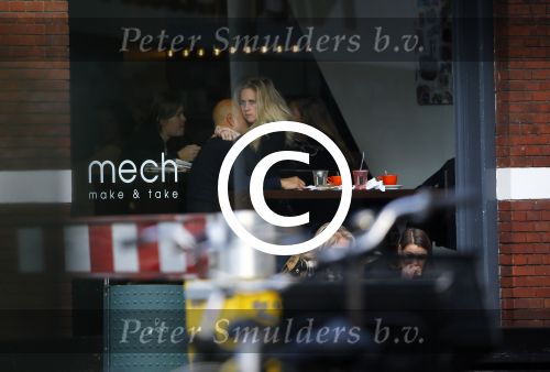 Amsterdam 10 november 2014
Steve te Pas met zijn vriendin bij Mech.