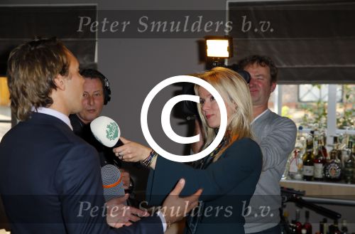 Vaassen 9 november 2014
Presentatie nieuwe produktlijn Aad Ouborg Bourgini genaamd. De presentatie is in restaurant de Leest van Jacob Jan Boerma. Suze Mens