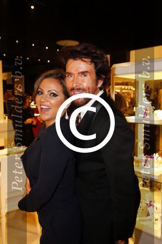 Amsterdam 11 december 2014
Luxery fair vip avond in de RAI. tatjana met Mari v d Ven