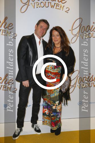 Amsterdam 1 december 2014
Premiere Gooische vrouwen 2 in het nieuwe de la mar met in de hoofdrollen Linda de Mol Lies Visschedijk Tjitske Reijdinga en Susan Visser