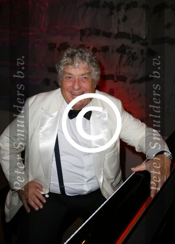 Vaassen 9 november 2014
Presentatie nieuwe produktlijn Aad Ouborg Bourgini genaamd. De presentatie is in restaurant de Leest van Jacob Jan Boerma. Tonny Eyk