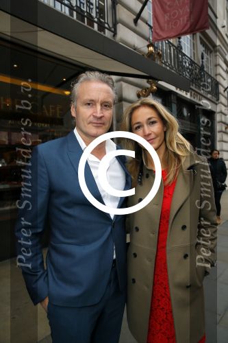 Londen 15 december 2014
Chantal Janzen en Marco Geeratz trouwen in Hotal Cafe Royal.
Het feest is s avonds in hotel Claridge\'s. Wendy v Dijk en Erland Galjaard