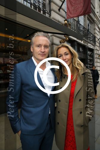 Londen 15 december 2014
Chantal Janzen en Marco Geeratz trouwen in Hotal Cafe Royal.
Het feest is s avonds in hotel Claridge\'s. Wendy v Dijk en Erland Galjaard