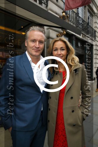 Londen 15 december 2014
Chantal janzen en Marco Geerartz trouwen in Hotel Cafe Royal.
