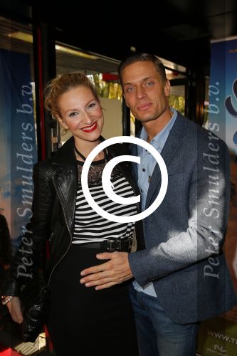 Den Bosch 23 november 2014
Premiere Sound of music in de parade in Den Bosch. Winston Post met zijn zwangere vrouw Denise v Rijswijk