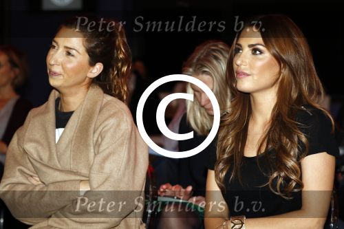 Hilversum 12 december 2014
Presentatie cast en presentatrice Yolanthe Sneijder Cabau van expeditie poolcirkel bij RTL
Xelly Cabau v Kasbergen
