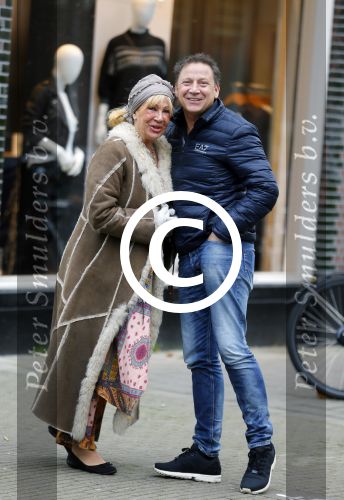 Amsterdam 18 november 2015
Armando Borsato en zijn moeder Mary op cornelis schuytstraat