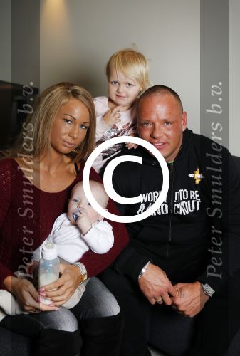 Den Haag, 23 November 2015
Barbie Samantha v d Plas met haar man Michael v d Plas en hun twee kinderen