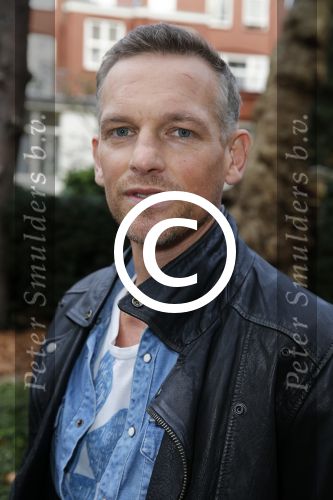 Amsterdam 20 november 2015 
Gigi Ravelle met haar vriend Roger Hodenius aan het winkelen.Presentatie cast Manneharten 2 met Daan Schuurmans, Barry Atsma, Jeroen Spitzenberger, Fabian Jansen en Mingus Dagelet.