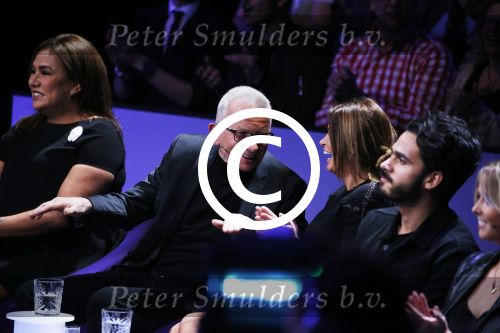 Aalsmeer 20 november 2015
Sabia Boulahrouz zwanger in het programma Mindmasters van SBS6.
Mindmasters Live, Uri Geller, Walter Rolfo, Patty Brard  Wolter Kroes Jochem v Gelder Peter R de Vries Boer geile Geert Monique Smit Patty Brard Kay nambiar en K# Lisa Michels. Kim LIan v d Meij presenteert het in studio Aalsmeer.