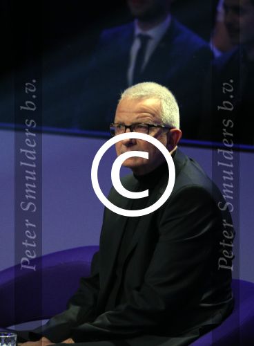 Aalsmeer 20 november 2015
Sabia Boulahrouz zwanger in het programma Mindmasters van SBS6.
Mindmasters Live, Uri Geller, Walter Rolfo, Patty Brard  Wolter Kroes Jochem v Gelder Peter R de Vries Boer geile Geert Monique Smit Patty Brard Kay nambiar en K# Lisa Michels. Kim LIan v d Meij presenteert het in studio Aalsmeer.
