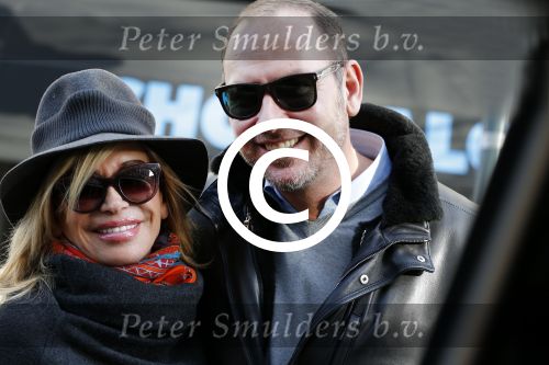 Amsterdam 28 november 2015 
Connie Breukhoven met vriend Eugene v Dun op de cornelis schuytstraat