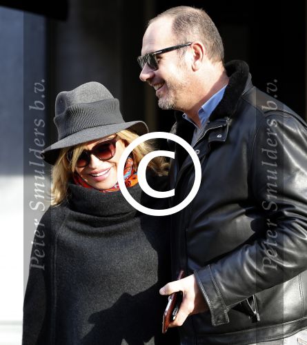 Amsterdam 28 november 2015 
Connie Breukhoven met vriend Eugene v Dun op de cornelis schuytstraat