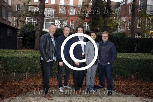 Amsterdam 20 november 2015 
Gigi Ravelle met haar vriend Roger Hodenius aan het winkelen.Presentatie cast Manneharten 2 met Daan Schuurmans, Barry Atsma, Jeroen Spitzenberger, Fabian Jansen en Mingus Dagelet.