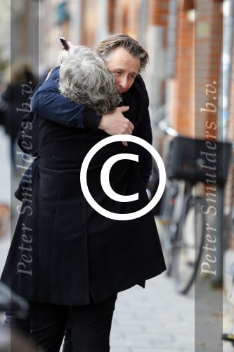 Amsterdam 20 november 2015 
Gigi Ravelle met haar vriend Roger Hodenius aan het winkelen.Presentatie cast Manneharten 2 met Daan Schuurmans, Barry Atsma, Jeroen Spitzenberger, Fabian Jansen en Mingus Dagelet.
