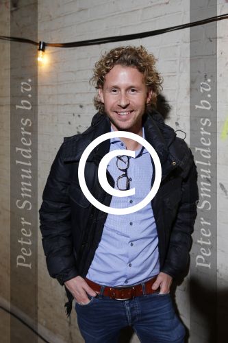 Halfweg 19 november 2015
presentatie SBS6 in sugar city. Ewout Genemans