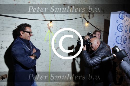 Halfweg 19 november 2015
presentatie SBS6 in sugar city. 
Gerard Joling