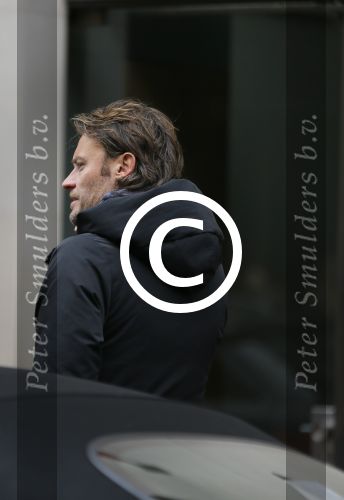 Amsterdam 20 november 2015 
Gigi Ravelli met haar vriend Roger Hodenius aan het winkelen.