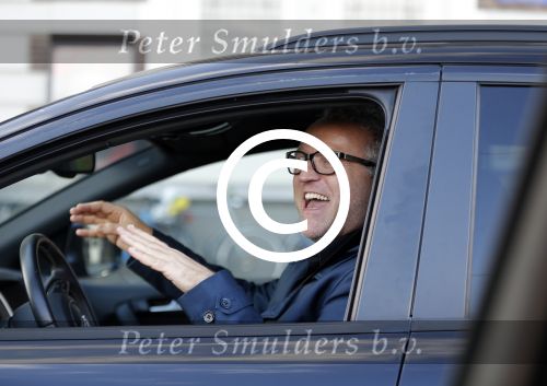 Amsterdam 28 november 2015
Gordon zingend in zijn auto