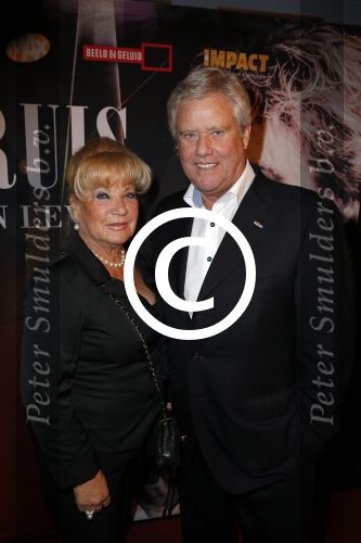 Haarlem 29 november 2015
Premiere Willem Ruis in de schouwburg van Haarlem.
Hans Kroon met zijn vrouw