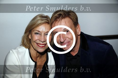Amsterdam 23 november 2015 
Irene v d Laar stapt uit taxi.5 jaar nieuwe de la mar en 15 jaar de joop en Janine v d Ende foundation. Henny Huisman en Lia Huisman