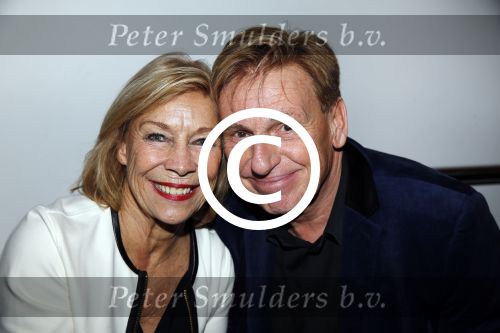 Amsterdam 23 november 2015 
Irene v d Laar stapt uit taxi.5 jaar nieuwe de la mar en 15 jaar de joop en Janine v d Ende foundation. Henny Huisman en Lia Huisman