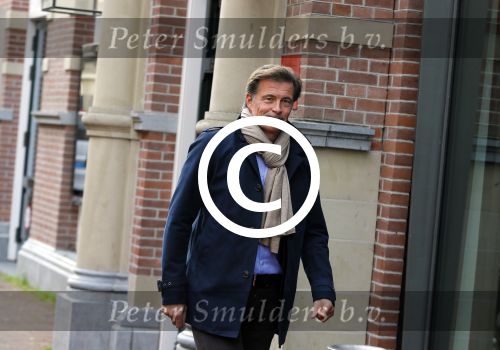 Amsterdam 23 november 2015 
Irene v d Laar stapt uit taxi.5 jaar nieuwe de la mar en 15 jaar de joop en Janine v d Ende foundation. Hubert Deitmers