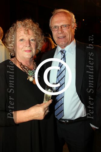 Haarlem 29 november 2015
Premiere Willem Ruis in de schouwburg van Haarlem.
Eva Ruis, Ineke  Mulder (ex Willem Ruis), Suus Ruis en Nicolas Ruis na afloop van de premiere van Willem Ruis, de show . Cast bestaat uit Xander v Vledder Maaike Widdershoven Johnny Kraaykamp en  Rob v d Meeberg . Ineke met nieuwe man
