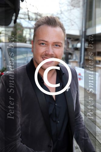Amsterdam 26 november 2015
Presentatie THE CHRISTMAS SHOW
Met o.a. Nicolette van Dam, Jamai, Edsilia Rombley, Oâ€™G3NE, Justen Beer, en als klap op de vuurpijl de leukste kerstman van Nederland, Ron Brandsteder!