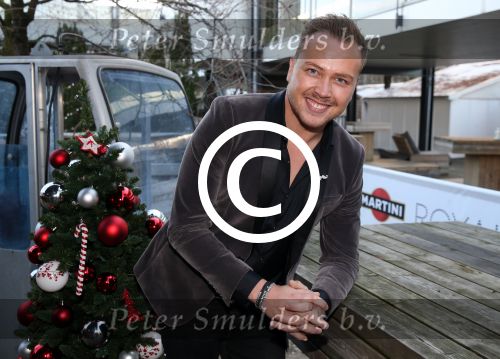 Amsterdam 26 november 2015
Presentatie THE CHRISTMAS SHOW
Met o.a. Nicolette van Dam, Jamai, Edsilia Rombley, Oâ€™G3NE, Justen Beer, en als klap op de vuurpijl de leukste kerstman van Nederland, Ron Brandsteder!
