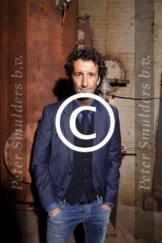 Halfweg 19 november 2015
presentatie SBS6 in sugar city. 
Jan Joost v Gangelen