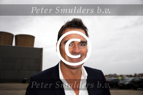 Halfweg 19 november 2015
presntatie SBS6 in sugar city.
Jeroen v d Boom met vrouw